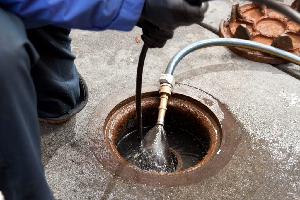 Emergency drain cleaning and clogged drain repair in Leesburg, Florida